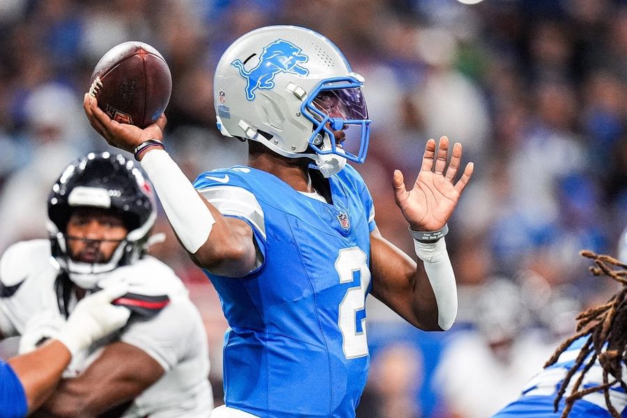 Reports: Titans sign QB Hendon Hooker among four additions
