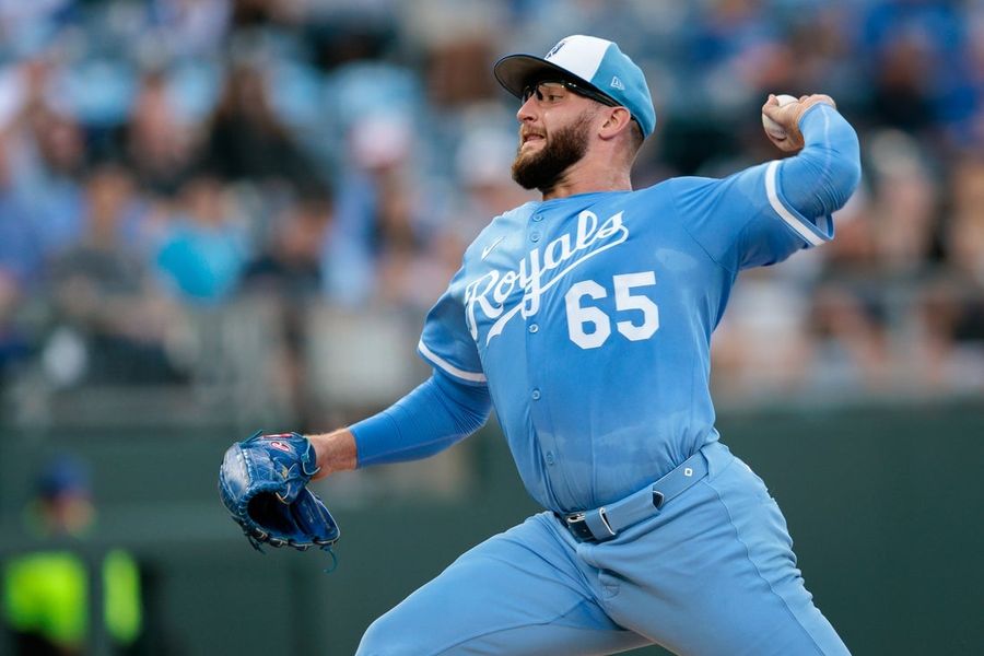 Royals to put starting pitching to test again vs. Twins