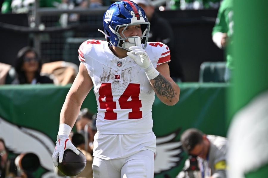 Giants interim coach not fazed by Cam Skattebo's WWE appearance