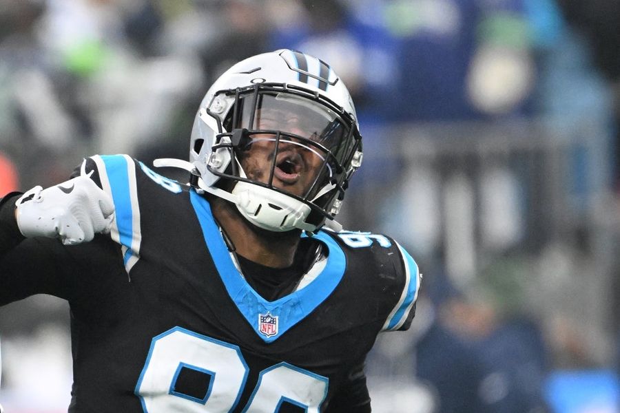 Lions add edge rusher D.J. Wonnum 